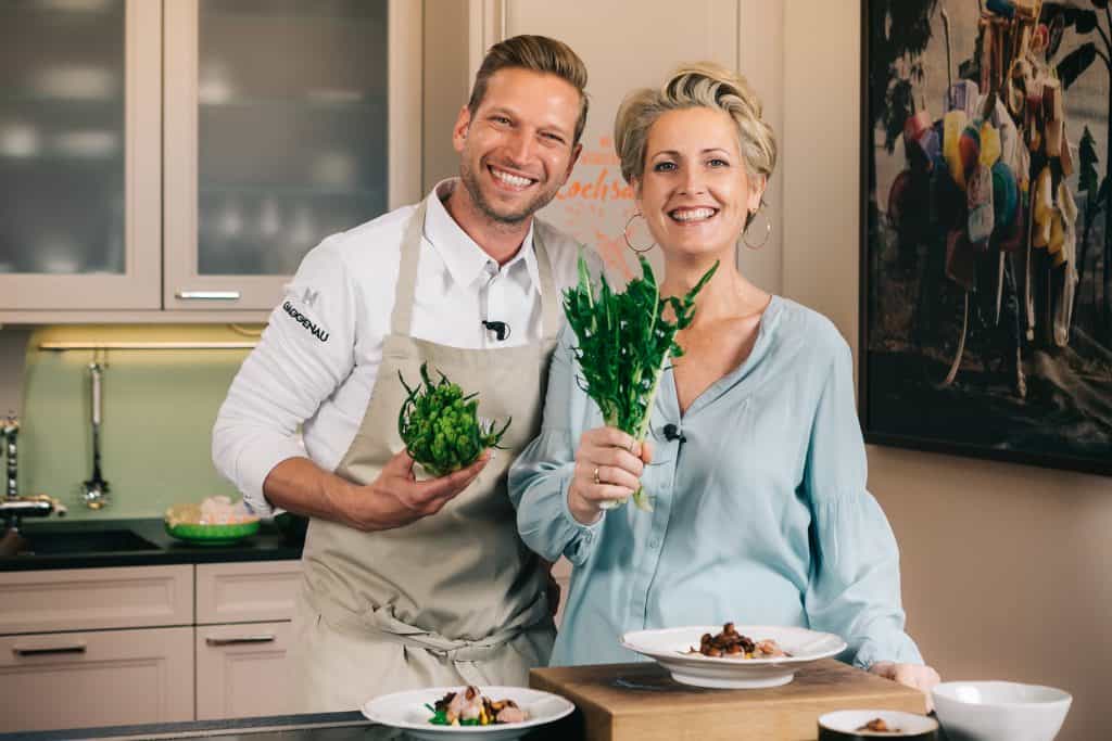 Martina Hohenlohe mit Didi Maier in "Mein wunderbarer Kochsalon"