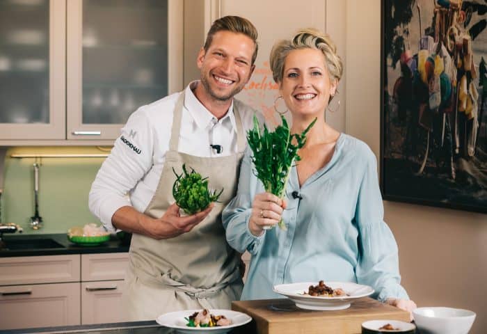Martina Hohenlohe mit Didi Maier in "Mein wunderbarer Kochsalon"